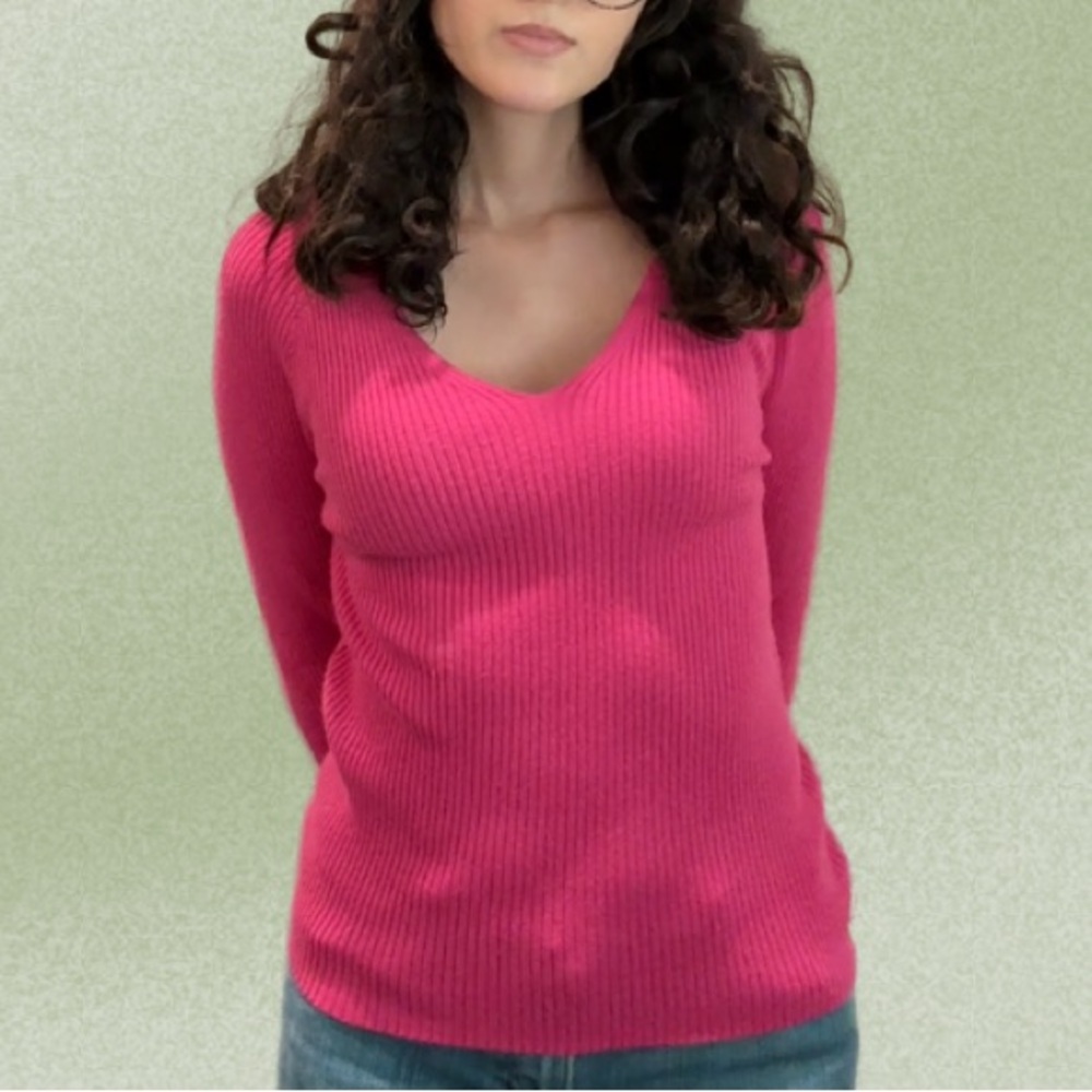 Pink Ribbed V-Neck long sleeve - Picture 2 of 3